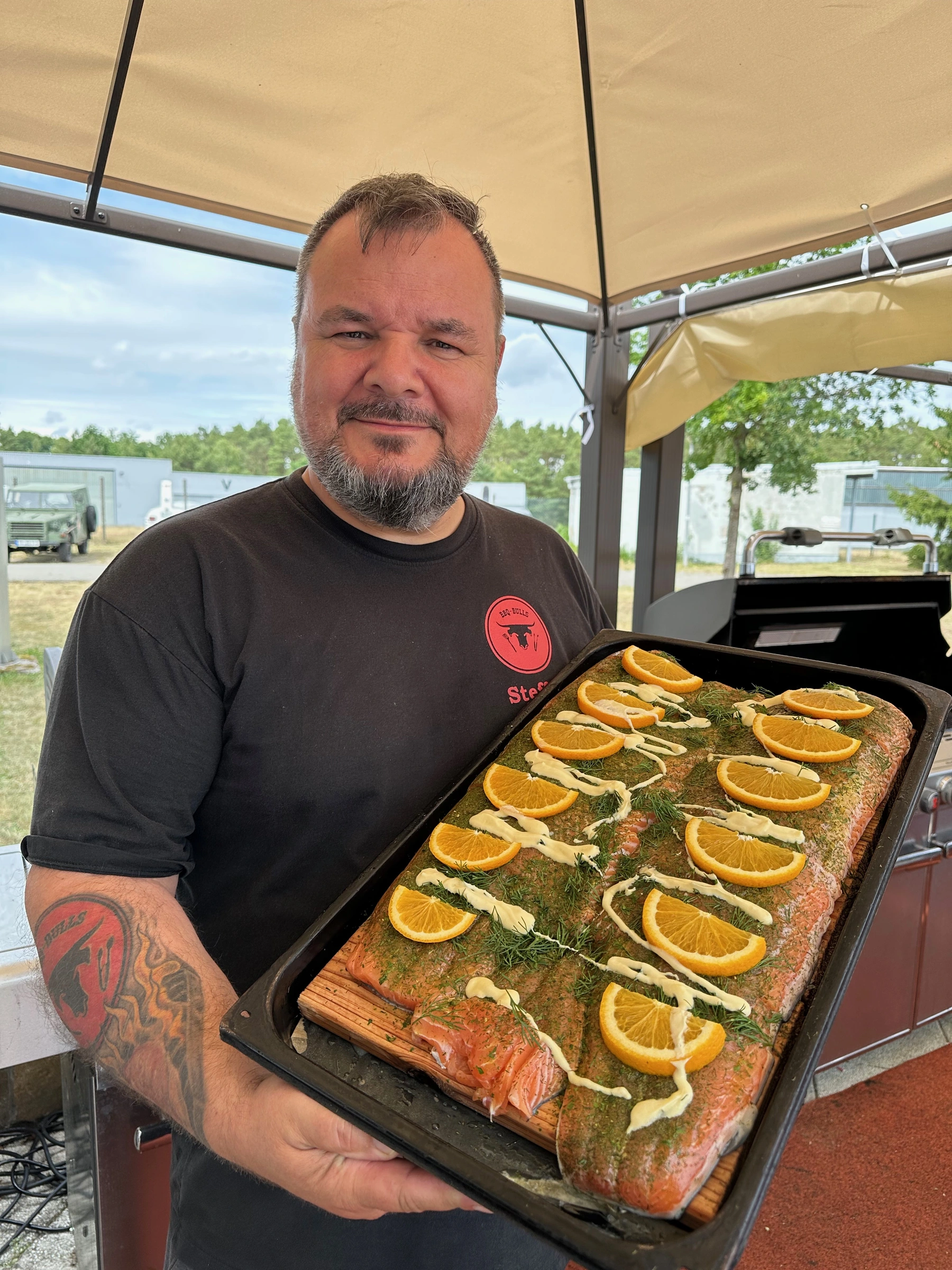 Lachs auf Zedernholz
